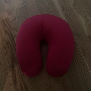 NEW Super Comfy Plane Neck Pillow